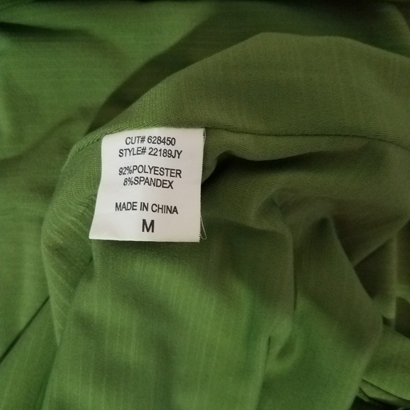 Beautiful woman's top - Picture 3 of 7